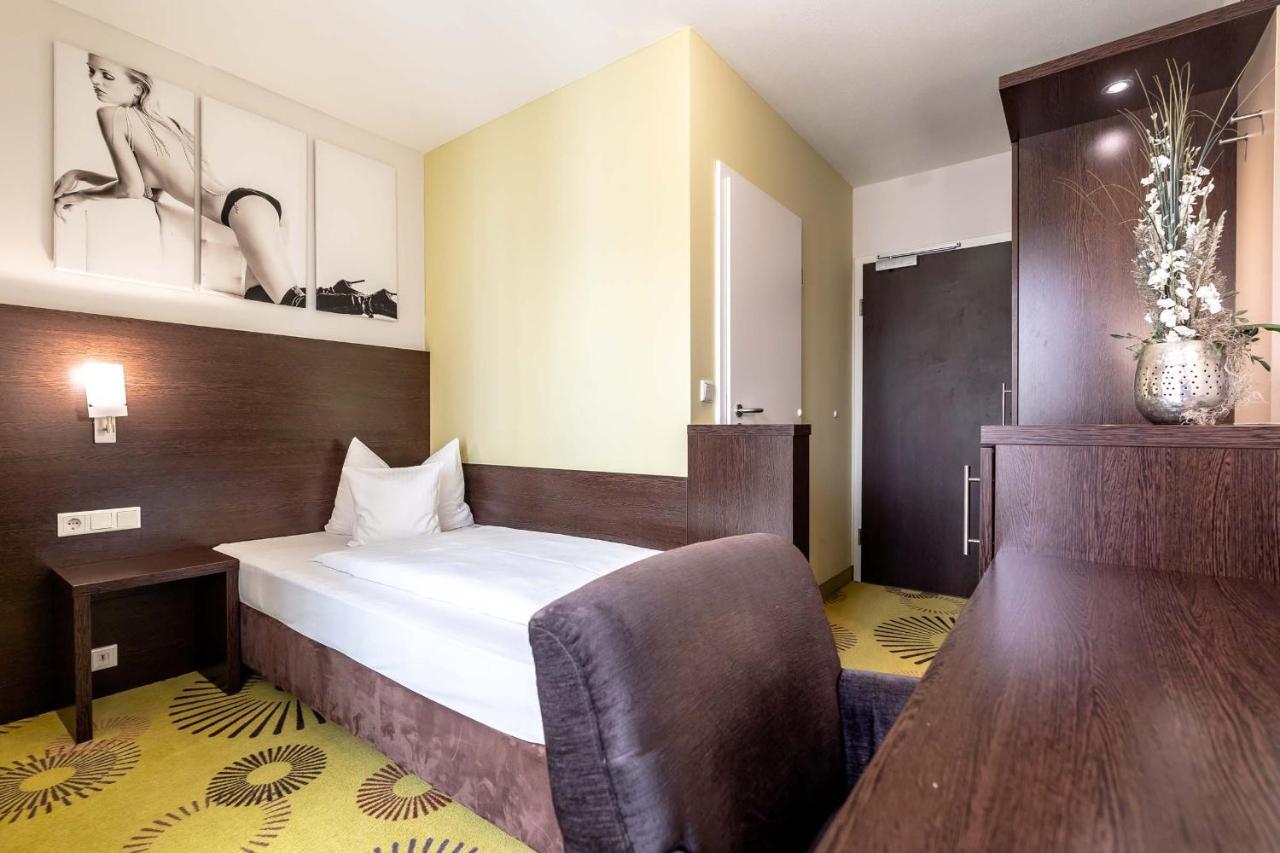 Altstadthotel Guesthouse Die Galerie Ingolstadt Zewnętrze zdjęcie